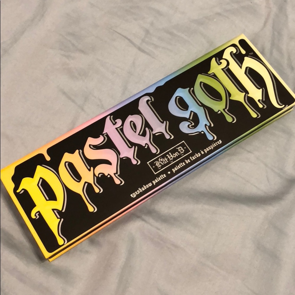 Kat Von D Beauty Pastel Goth eyeshadow palette